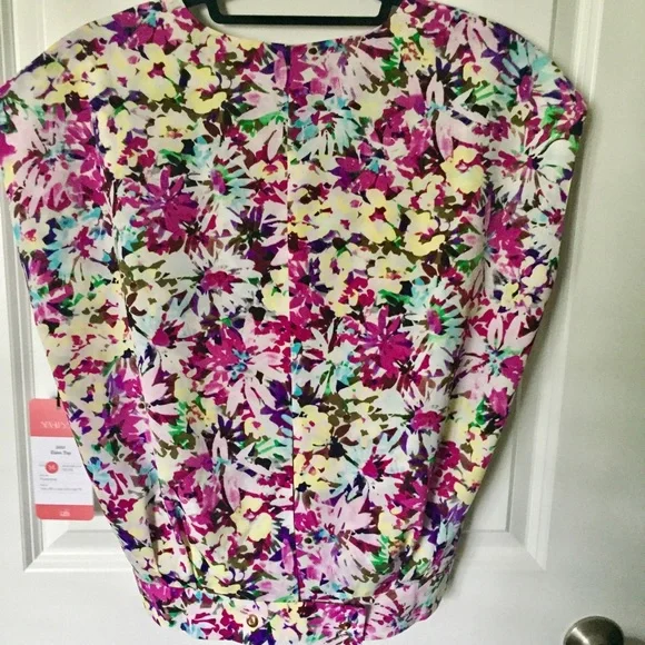 cabi Eden Top - Picture 7 of 7